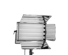 Cotelux • Studio 455 (MC-IDMX/3200K) • Proj. de reportage